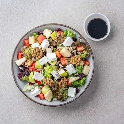 Cranberry, Apple & Goats Cheese Salad with Balsamic Vinaigrette